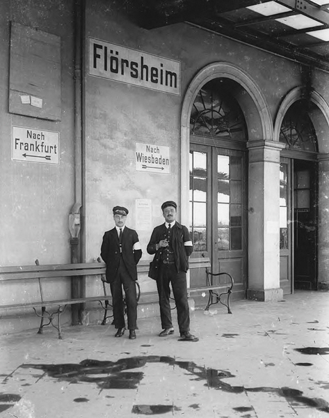 FGLP_0163  Flrsheimer Bahnhof um 1930
